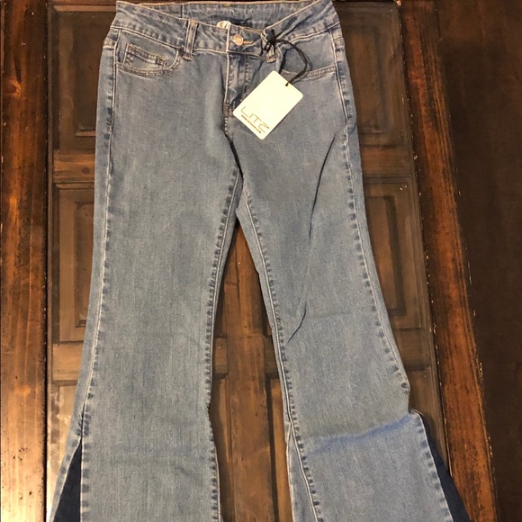 Jeans - Picture 1 of 3